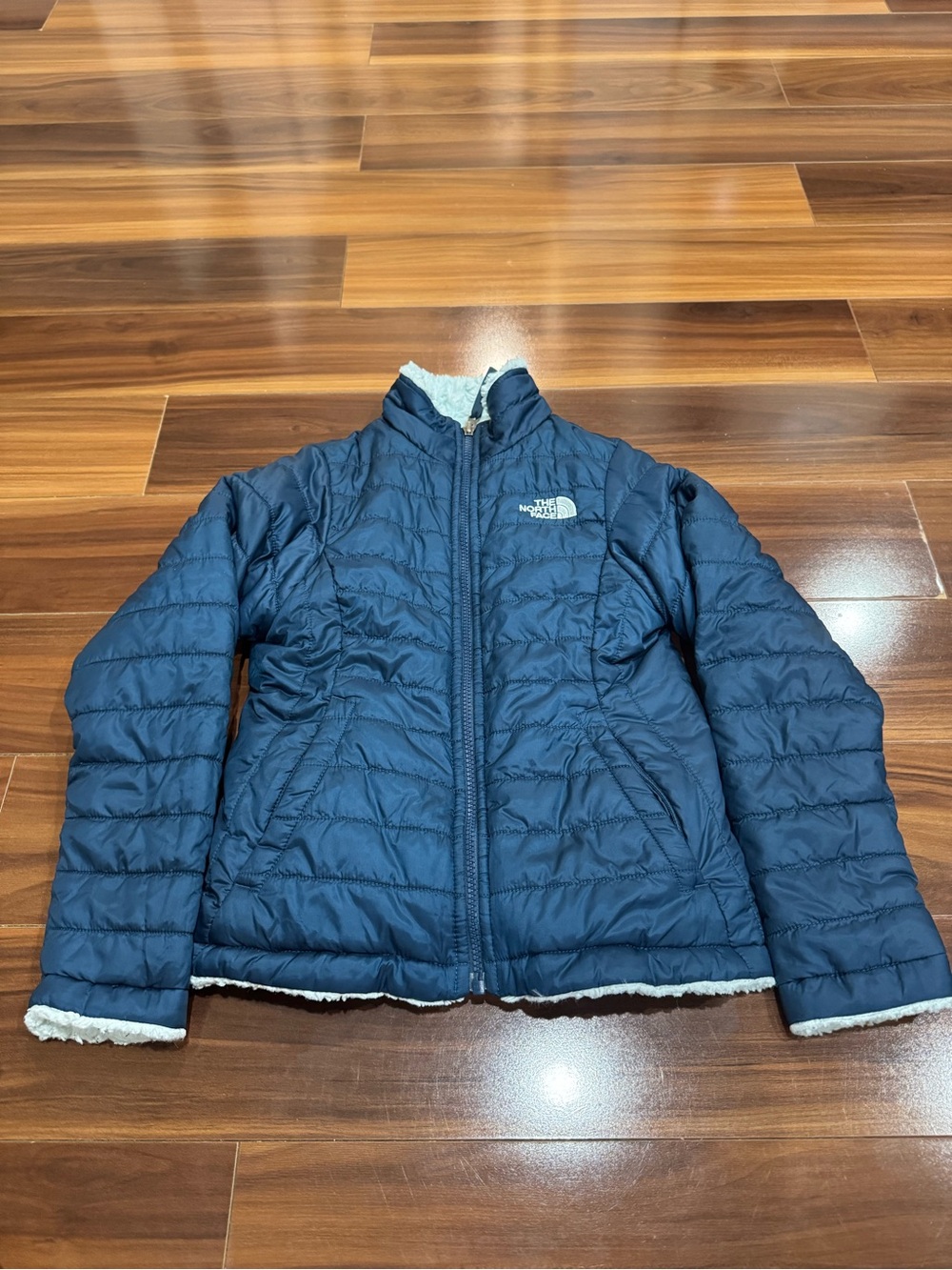The North Face Girl's Navy Blue Quilted Puffer Reversible Jacket 7-8 yo